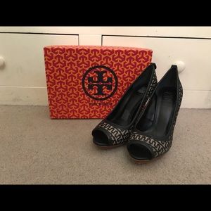 Tory Burch Regan Heels in Black
